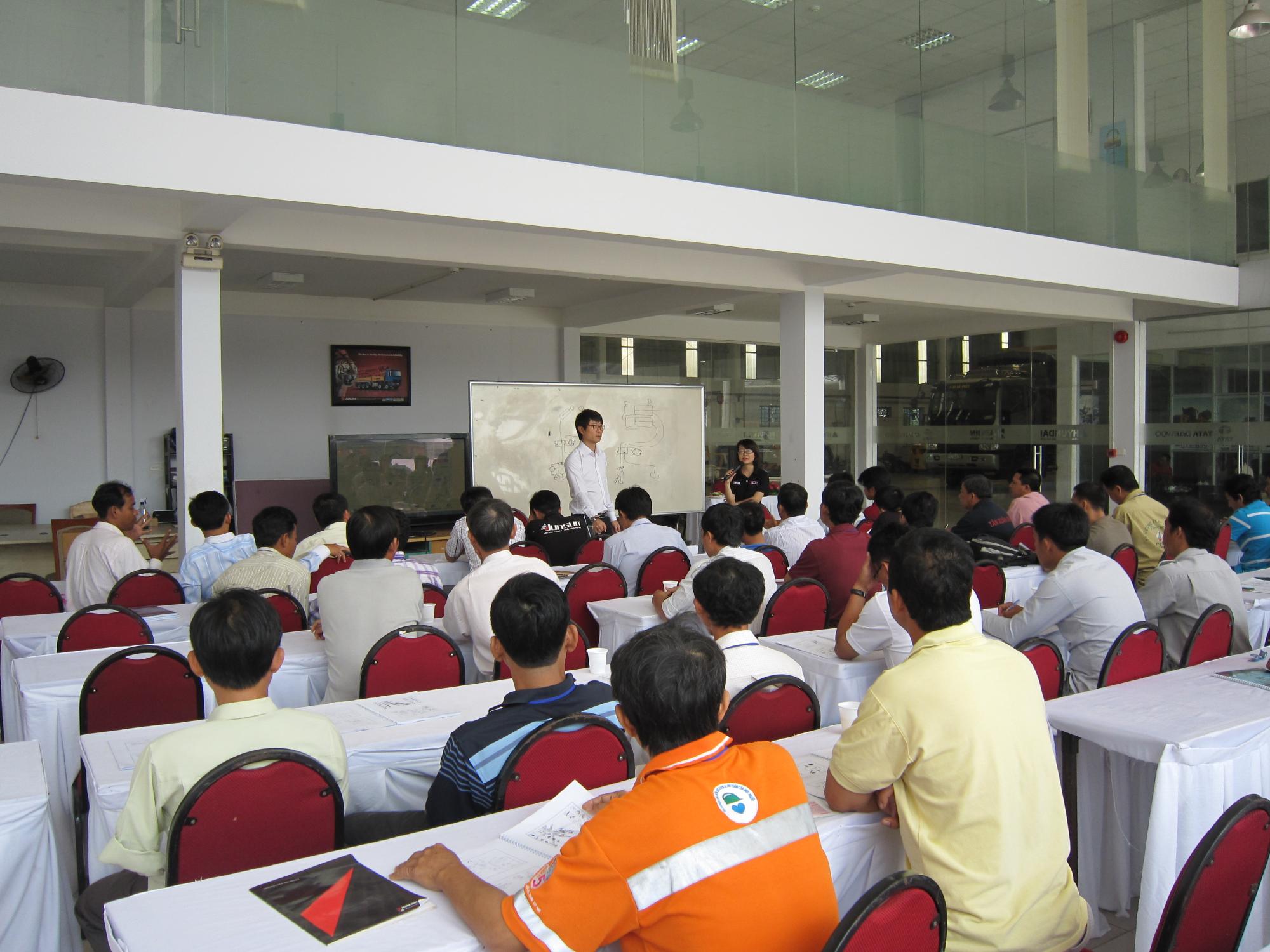 5. Service Training in Vietnam in 2013 (2013.11.11~13) 썸네일